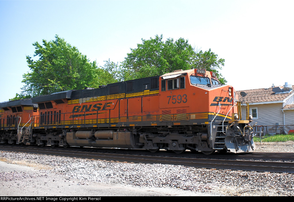 BNSF 7593